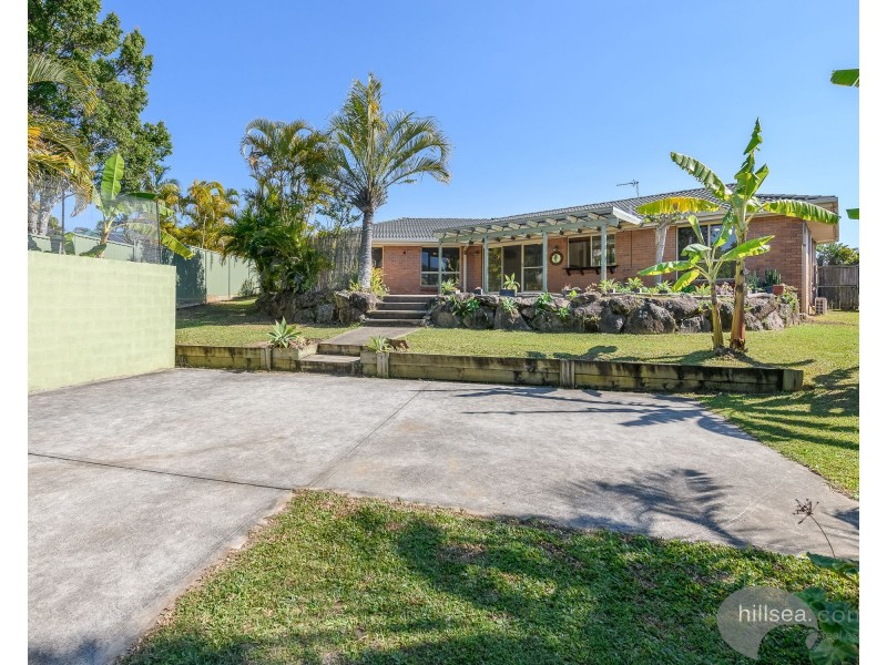 18 Cherry Hill Crescent, Parkwood QLD 4214