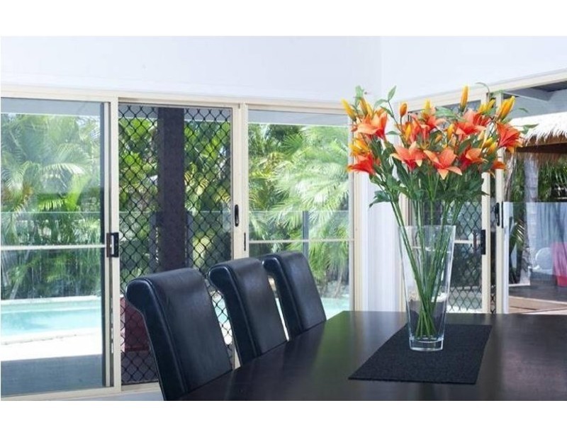 106 Monterey Keys Drive, Helensvale QLD 4212