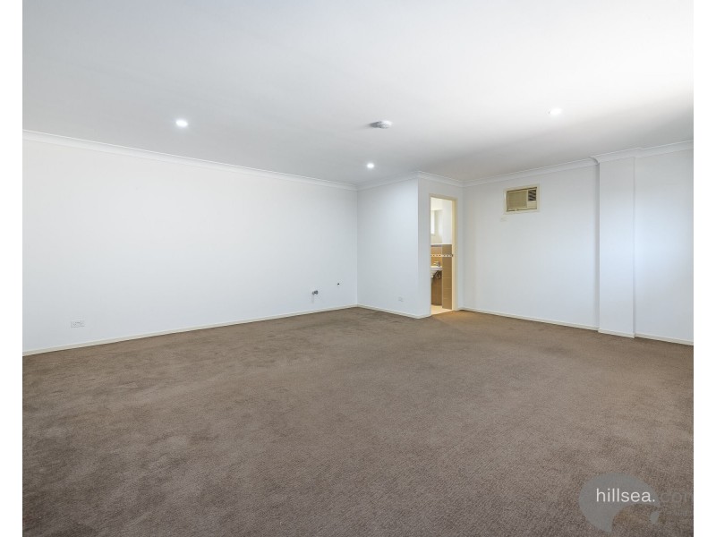 4 Baxter Court, Arundel QLD 4214