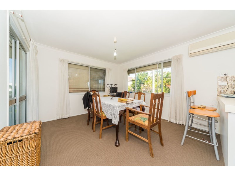 6 Daru Avenue, Runaway Bay QLD 4216