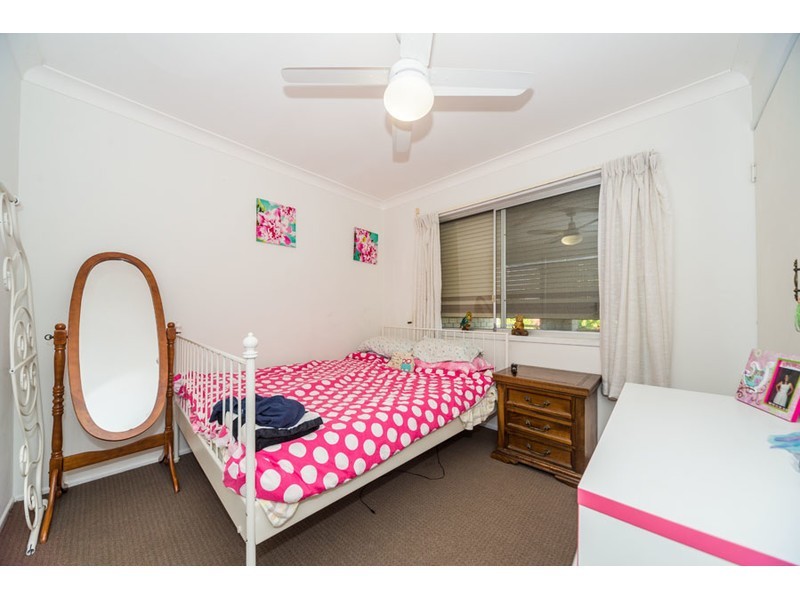 6 Daru Avenue, Runaway Bay QLD 4216