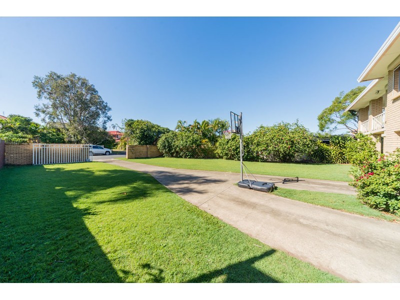 6 Daru Avenue, Runaway Bay QLD 4216