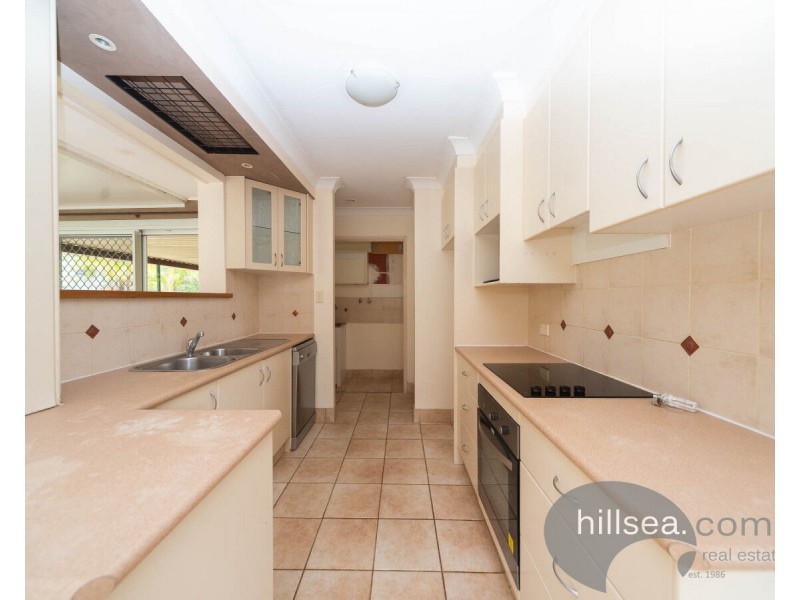11 Winani Drive, Ashmore QLD 4214
