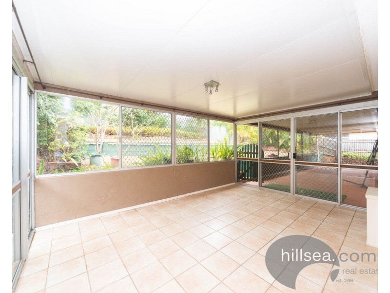 11 Winani Drive, Ashmore QLD 4214