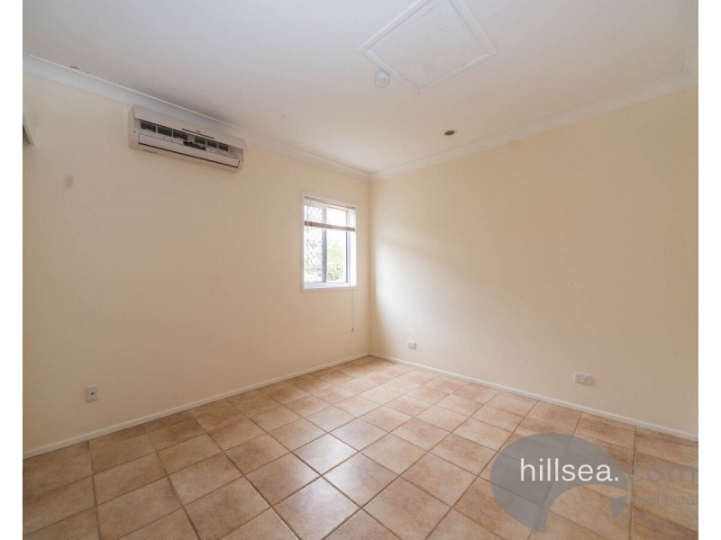 11 Winani Drive, Ashmore QLD 4214