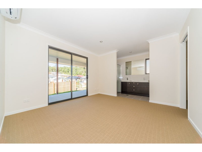 27 Dorretti Circuit, Upper Coomera QLD 4209
