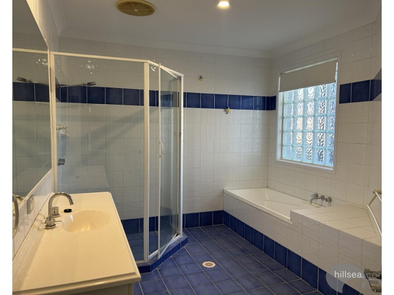 25 Shinnecock Close, Hope Island QLD 4212