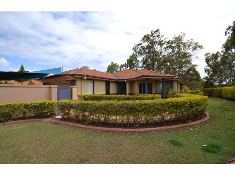 1 Maltravers Drive, Arundel QLD 4214