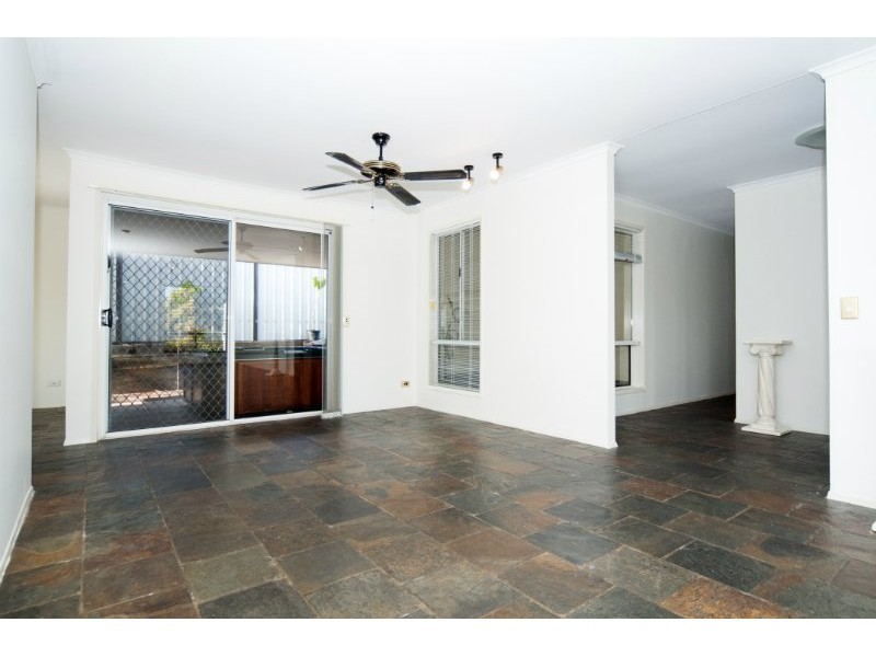 2 Dubbo Court, Helensvale QLD 4212