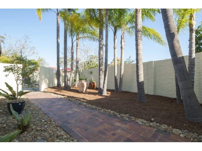 2 Dubbo Court, Helensvale QLD 4212