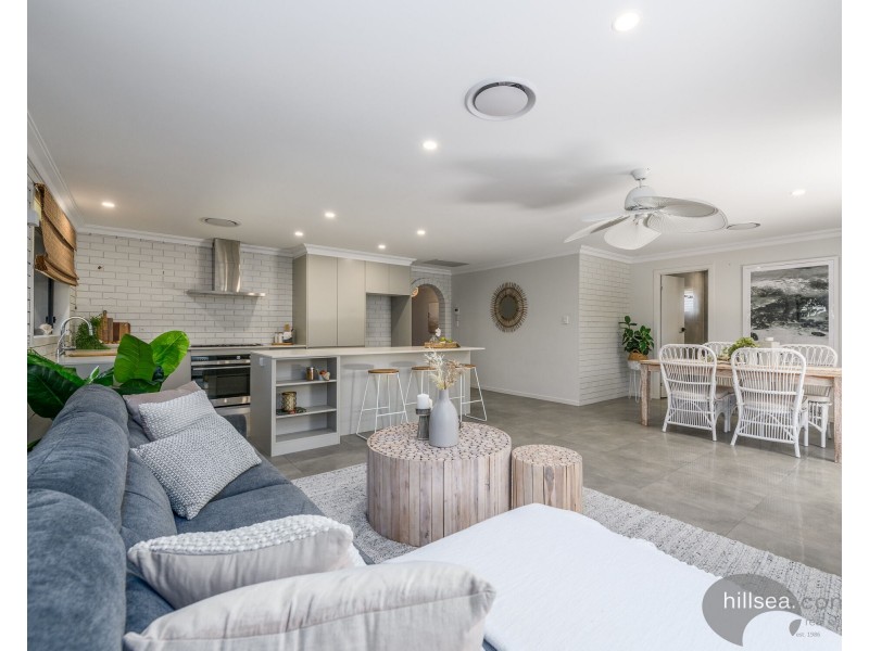 73 Poinsettia Avenue, Hollywell QLD 4216