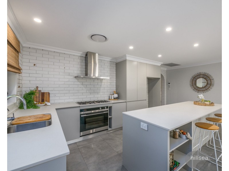 73 Poinsettia Avenue, Hollywell QLD 4216