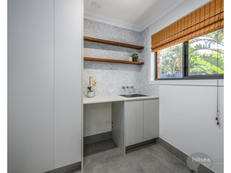 73 Poinsettia Avenue, Hollywell QLD 4216