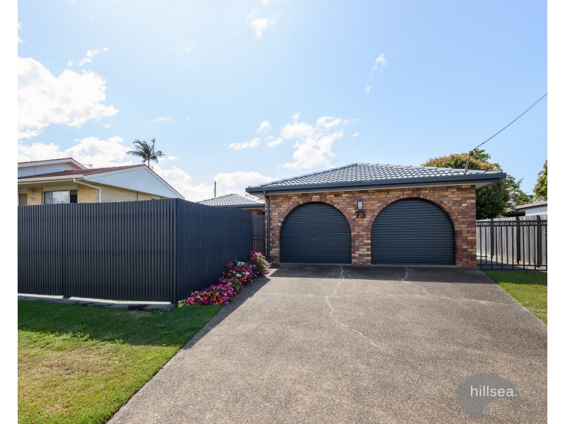 73 Poinsettia Avenue, Hollywell QLD 4216