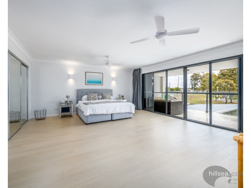 19 Perry Place, Biggera Waters QLD 4216