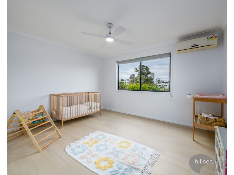 19 Perry Place, Biggera Waters QLD 4216
