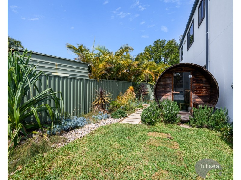19 Perry Place, Biggera Waters QLD 4216