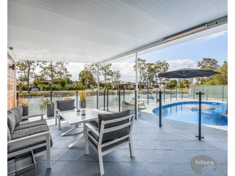 19 Perry Place, Biggera Waters QLD 4216