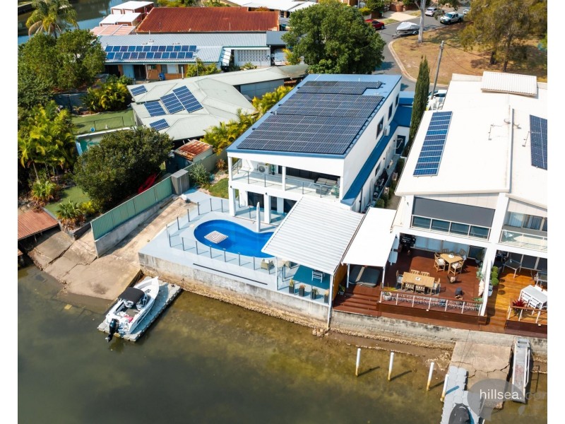19 Perry Place, Biggera Waters QLD 4216
