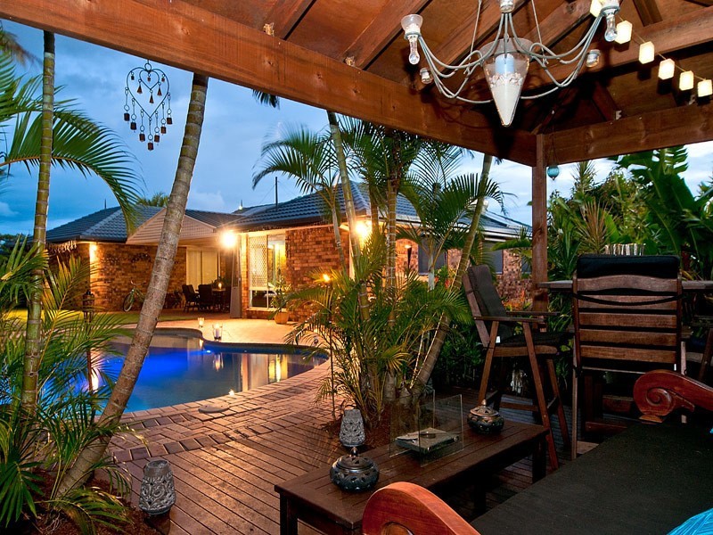 17 Maidstone Place, Parkwood QLD 4214