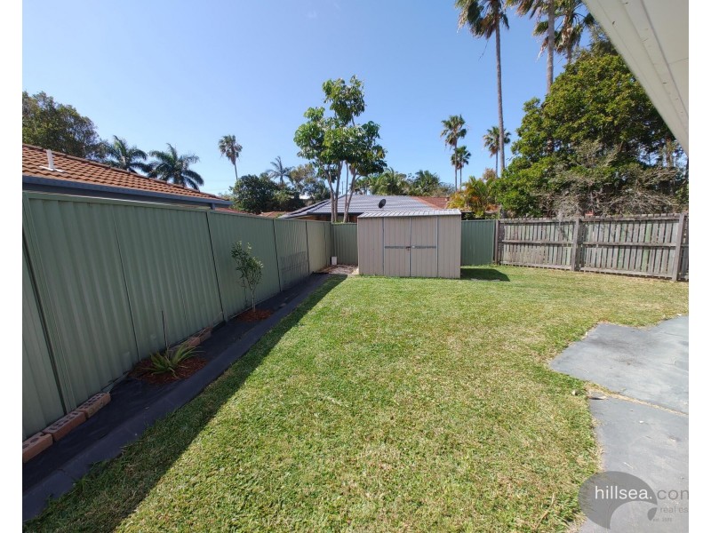 2/12 Telopea Street, Labrador QLD 4215