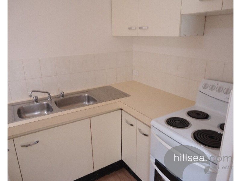 2/7 Hentdale Court, Labrador QLD 4215