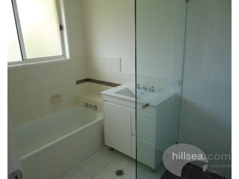2/7 Hentdale Court, Labrador QLD 4215