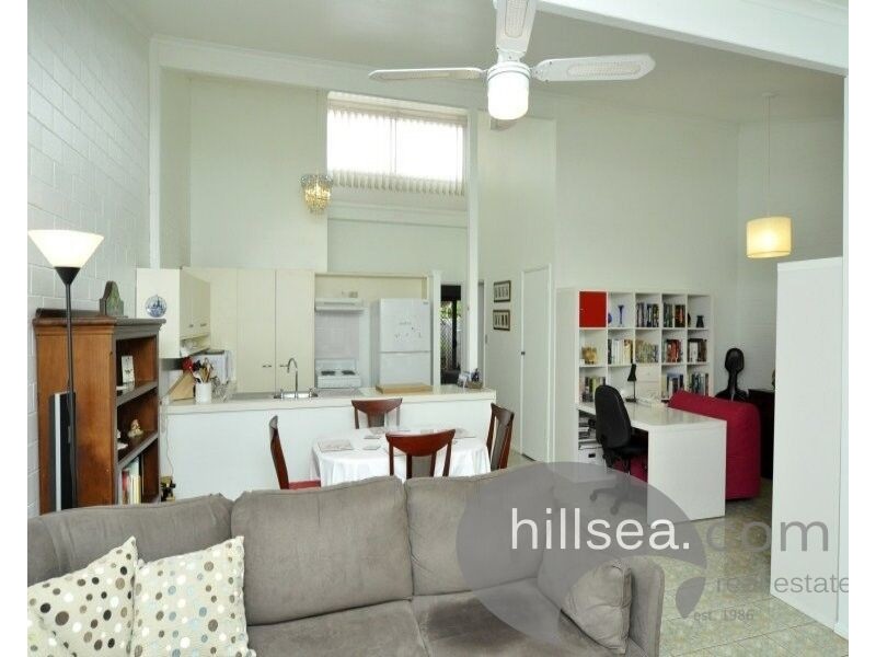 34/81 Olsen Avenue, Labrador QLD 4215
