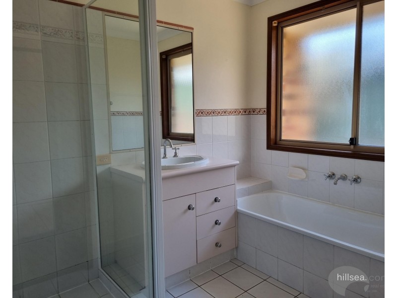 27 Rebbechi Court, Parkwood QLD 4214