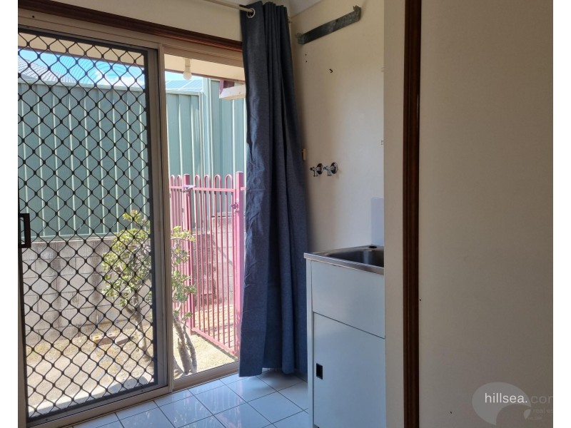 27 Rebbechi Court, Parkwood QLD 4214