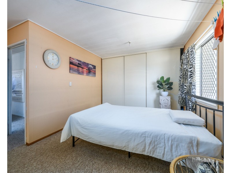 30 Victor Avenue, Paradise Point QLD 4216