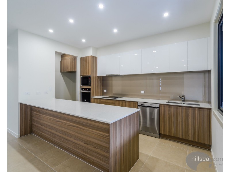 4 Laurel Drive, Helensvale QLD 4212