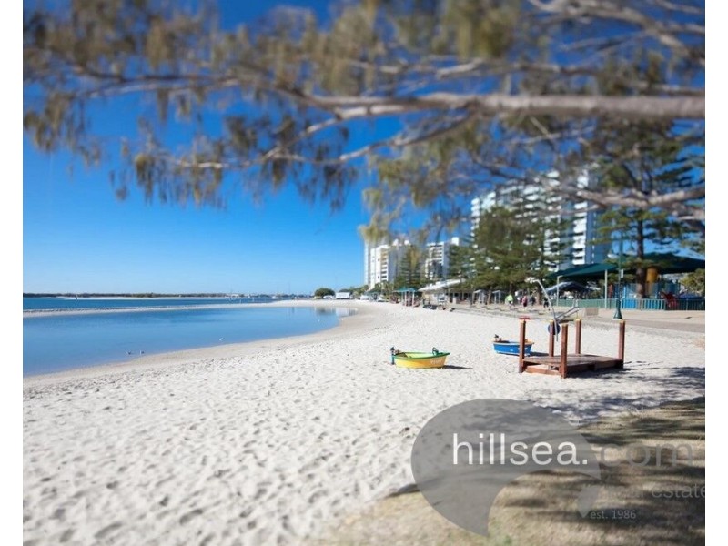 15/62-66 Brown Street, Labrador QLD 4215