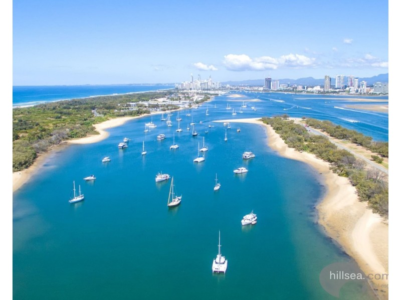 15/62-66 Brown Street, Labrador QLD 4215