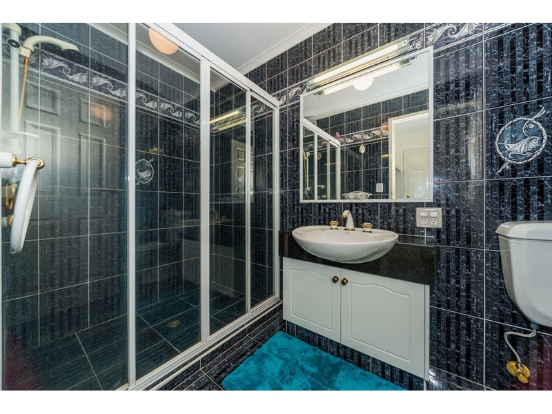 12/12 Canal Avenue, Runaway Bay QLD 4216