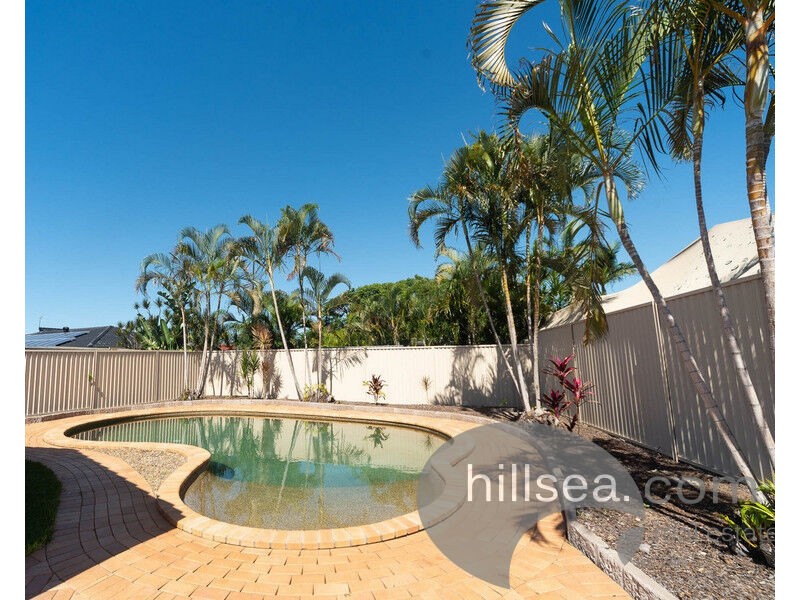 16 Waranga Way, Coombabah QLD 4216