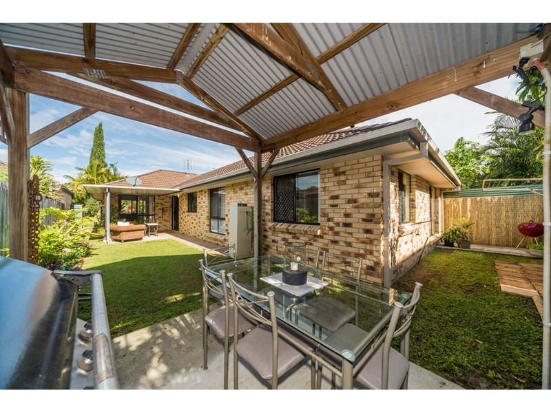 24 Bernini Drive, Coombabah QLD 4216