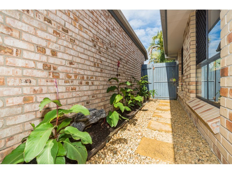 24 Bernini Drive, Coombabah QLD 4216