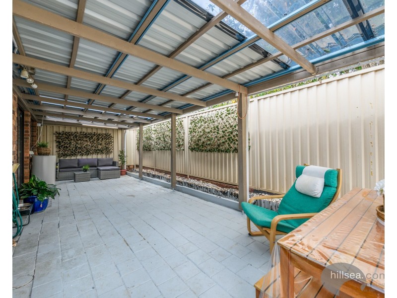 2/293 Government Road, Labrador QLD 4215