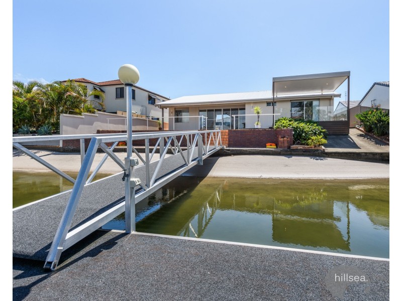 28 Daru Avenue, Runaway Bay QLD 4216