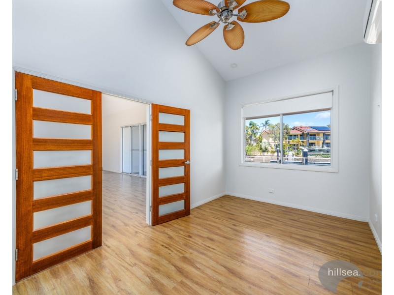 28 Daru Avenue, Runaway Bay QLD 4216