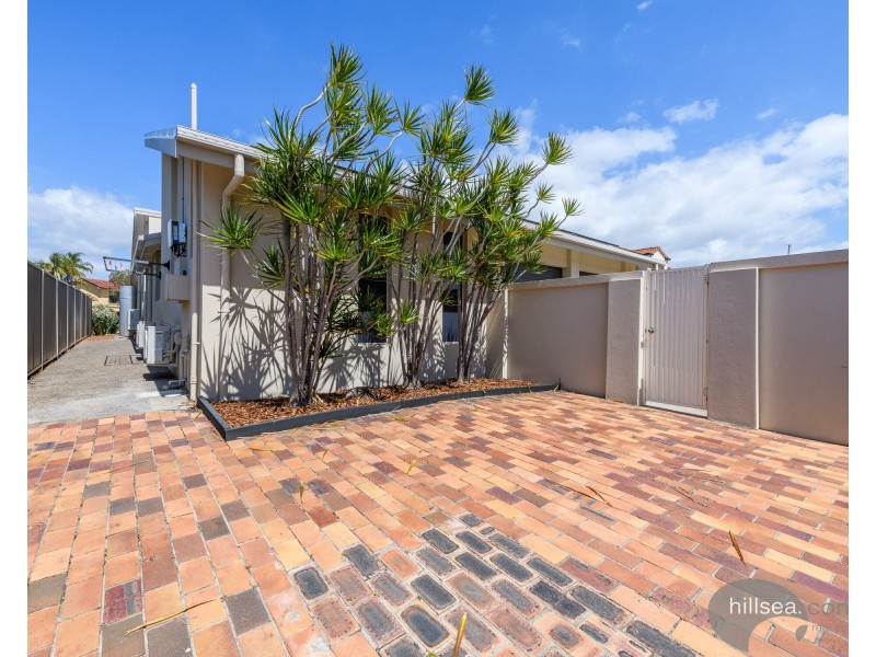 28 Daru Avenue, Runaway Bay QLD 4216