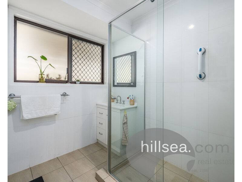 1&2/293 Government Road, Labrador QLD 4215