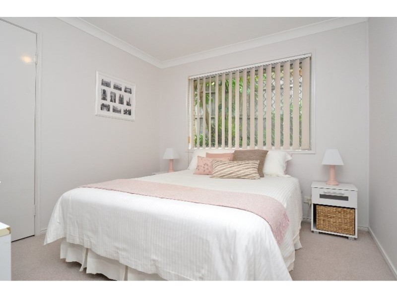 4 Zoeller Drive, Parkwood QLD 4214