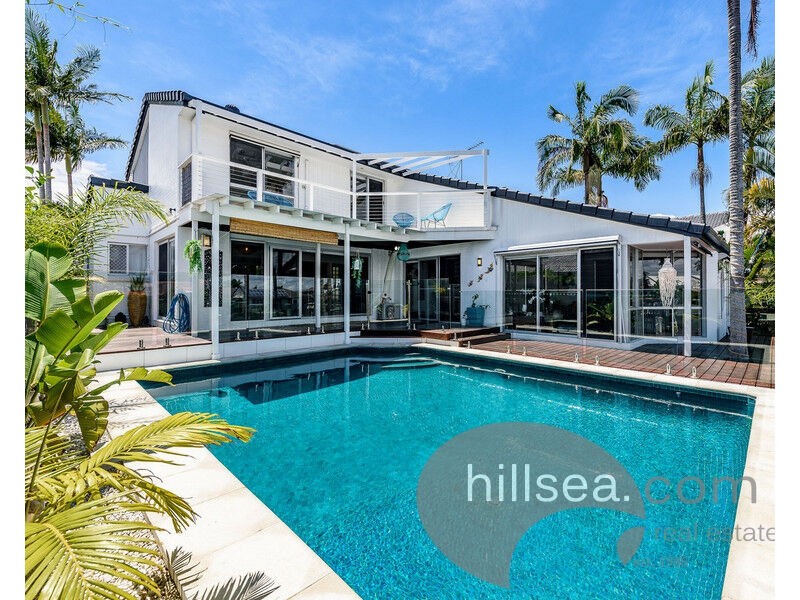 172 Morala Avenue, Runaway Bay QLD 4216