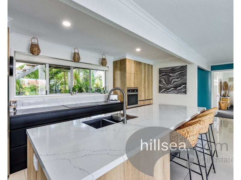 172 Morala Avenue, Runaway Bay QLD 4216