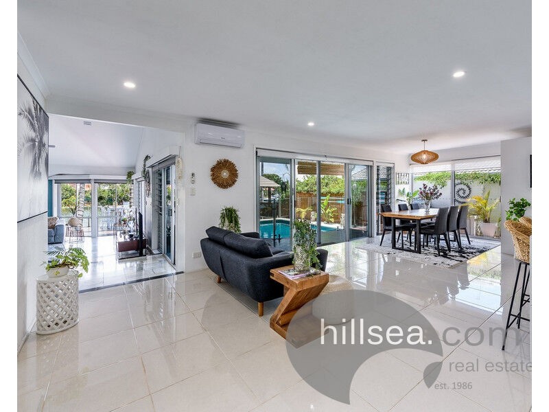 172 Morala Avenue, Runaway Bay QLD 4216
