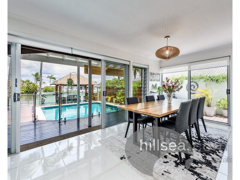 172 Morala Avenue, Runaway Bay QLD 4216