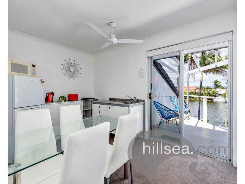 172 Morala Avenue, Runaway Bay QLD 4216