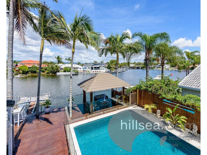 172 Morala Avenue, Runaway Bay QLD 4216